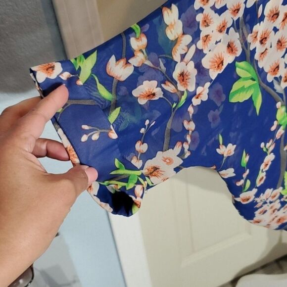 Olrain, Navy Cherry Blossom Sheer Kimono- Size Medium - Picture 7 of 7
